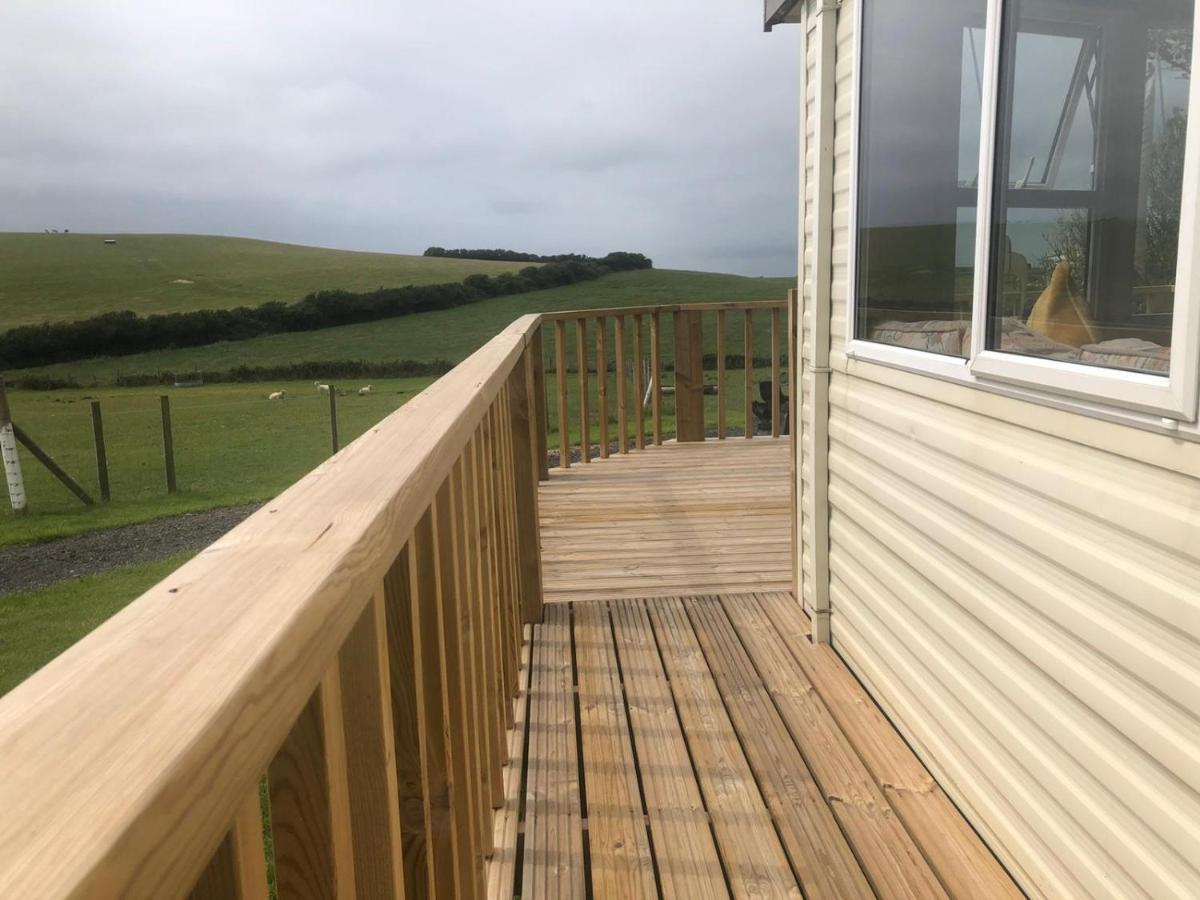 Captivating 2-Bed Static Caravan In Holyhead Llanfachraeth Exterior foto
